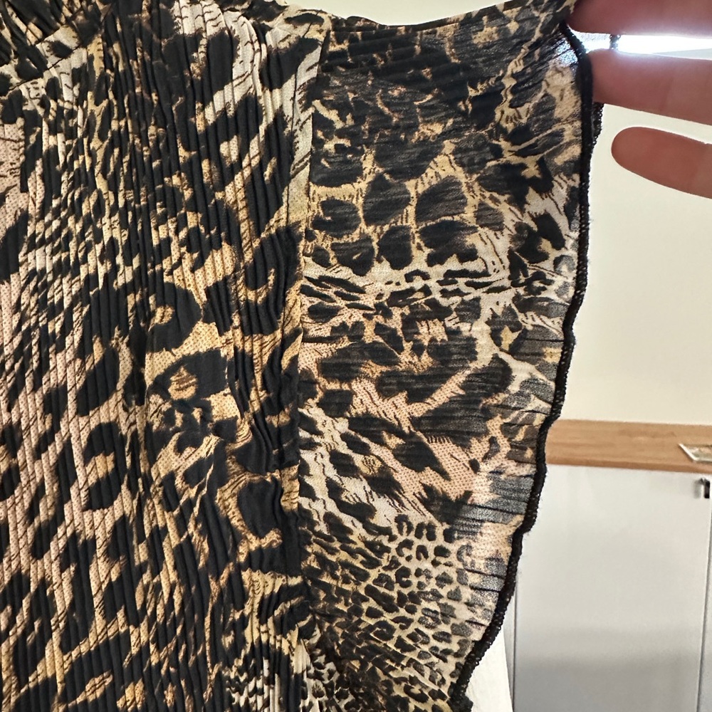 Mellóday Leopard Dress - Picture 14 of 15